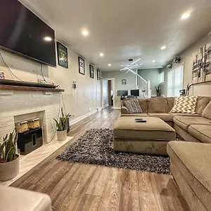 https://villa-modern-luxe-3br-1ba-with-bar.columbusohiohotels.org