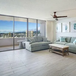 https://royal-kuhio.hotelsinhawaii.org